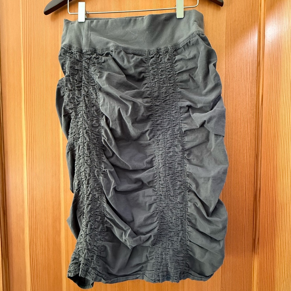 XCVI Ruched Pencil Skirt in Charcoal